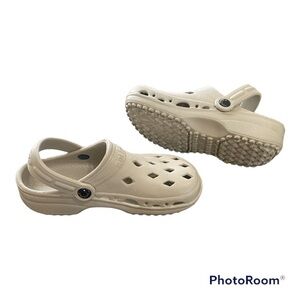 NEW! NOTHINZ SHOES JUNIORS/BIG KID CLOGS | TAN | Size J3 L5 unisex